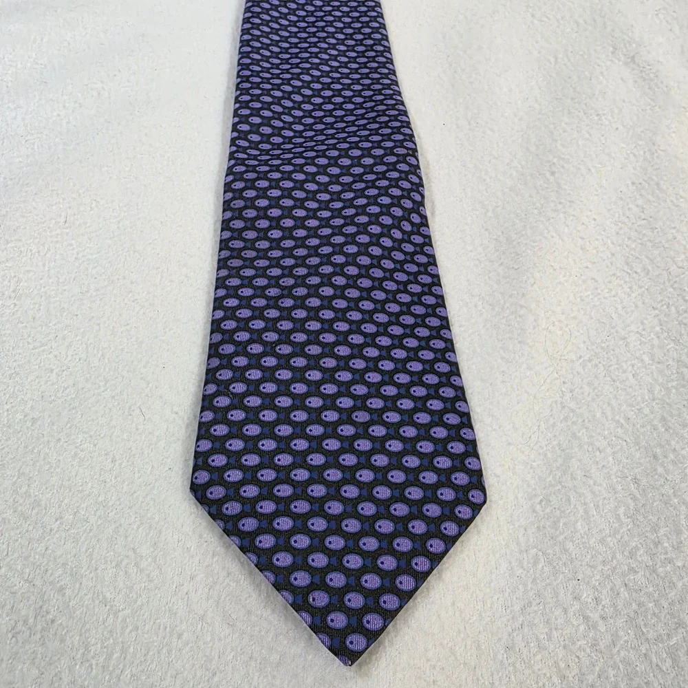 J. McLaughlin Mens Purple Silk Fish Pattern Classic Necktie Made in USA